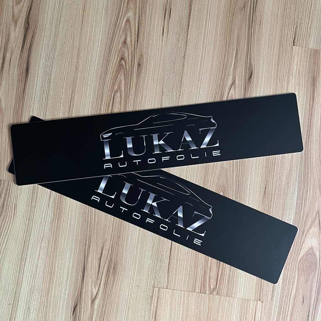 Firemné logo ako špz. Reklamné logo vo forme špz.
